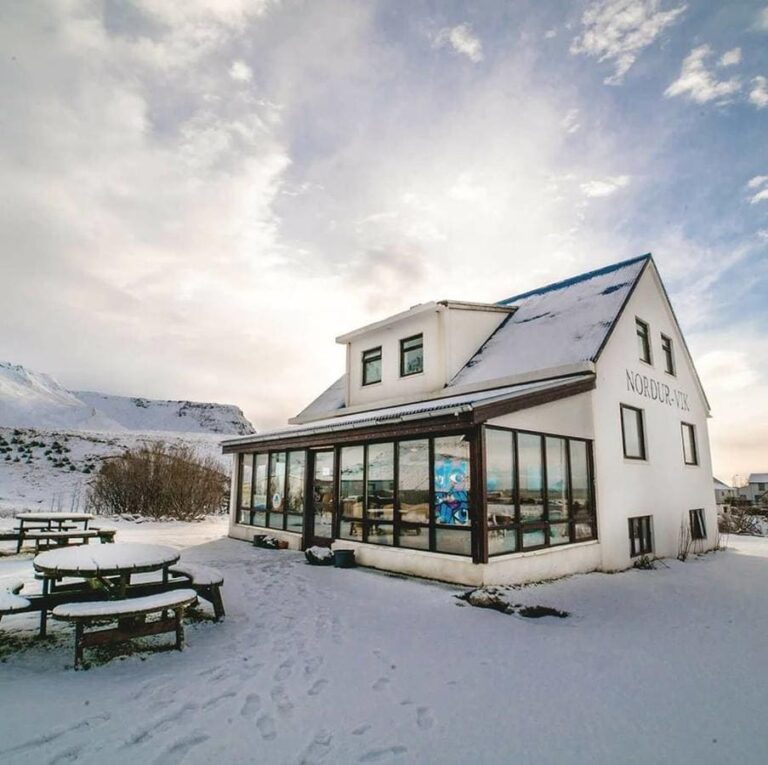 Hostel Vík
