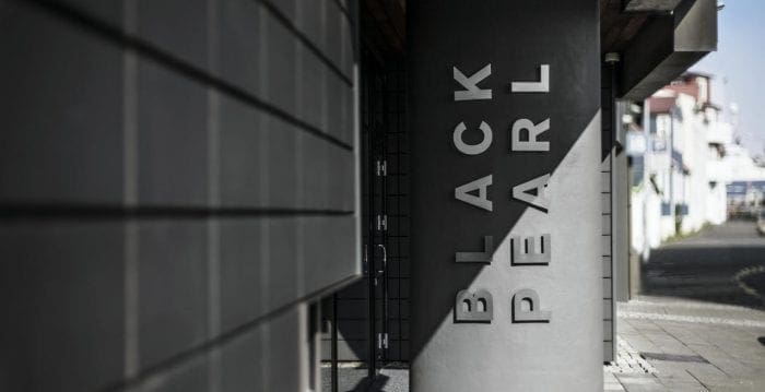 Black Pearl Apartment Hotel