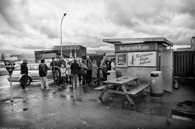 Bæjarins Beztu (Hot Dog Stand)