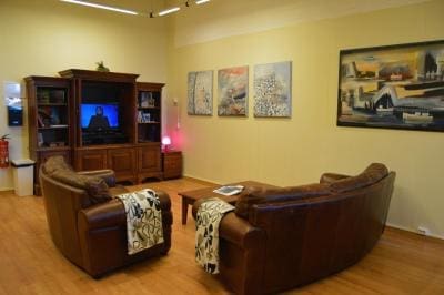 Art Hostel and Apartments