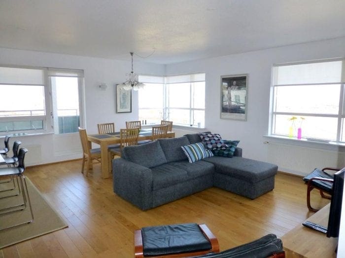 Elegant Apartment with View