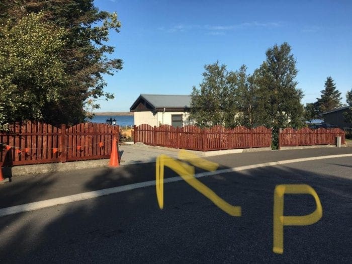 House overlooking the bay in Borgarnesi