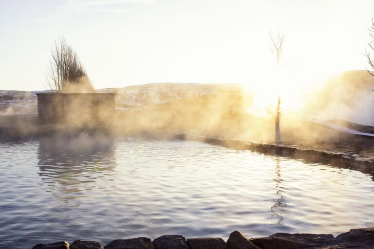 A Guide Around South Iceland: The Different Route