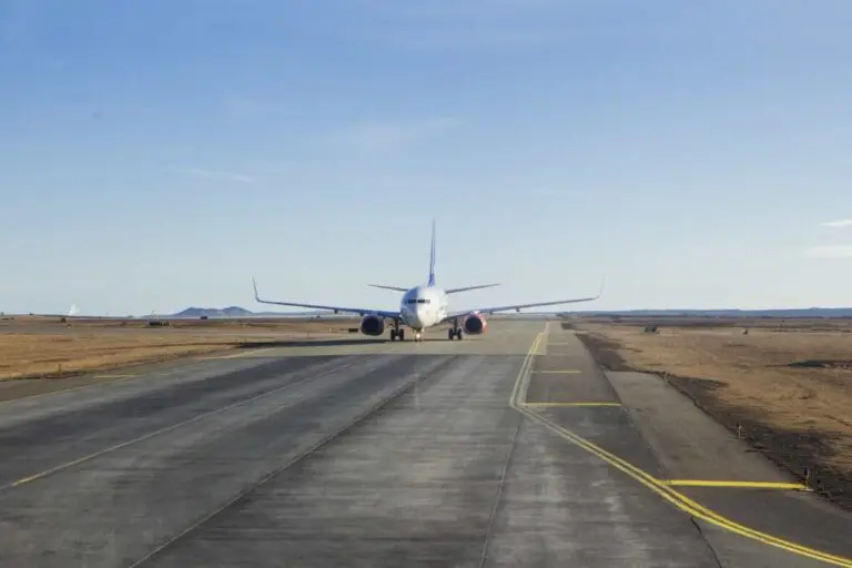 Private Transfer From Reykjavik To Keflavik Airport