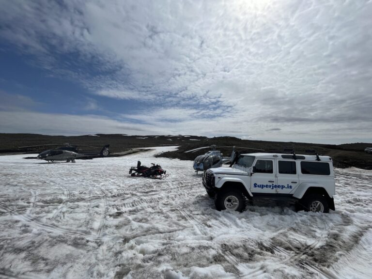 Tour combinado en moto de nieve Heli