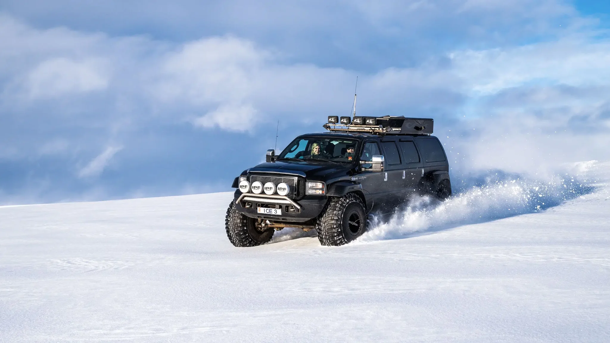 Golden Circle and Glacier Super Jeep Tour