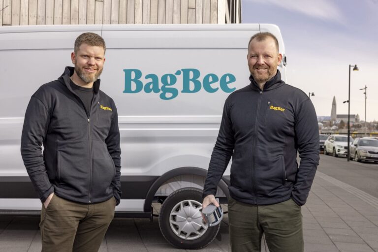 Baggage Transport from Hotel to KEF Airport