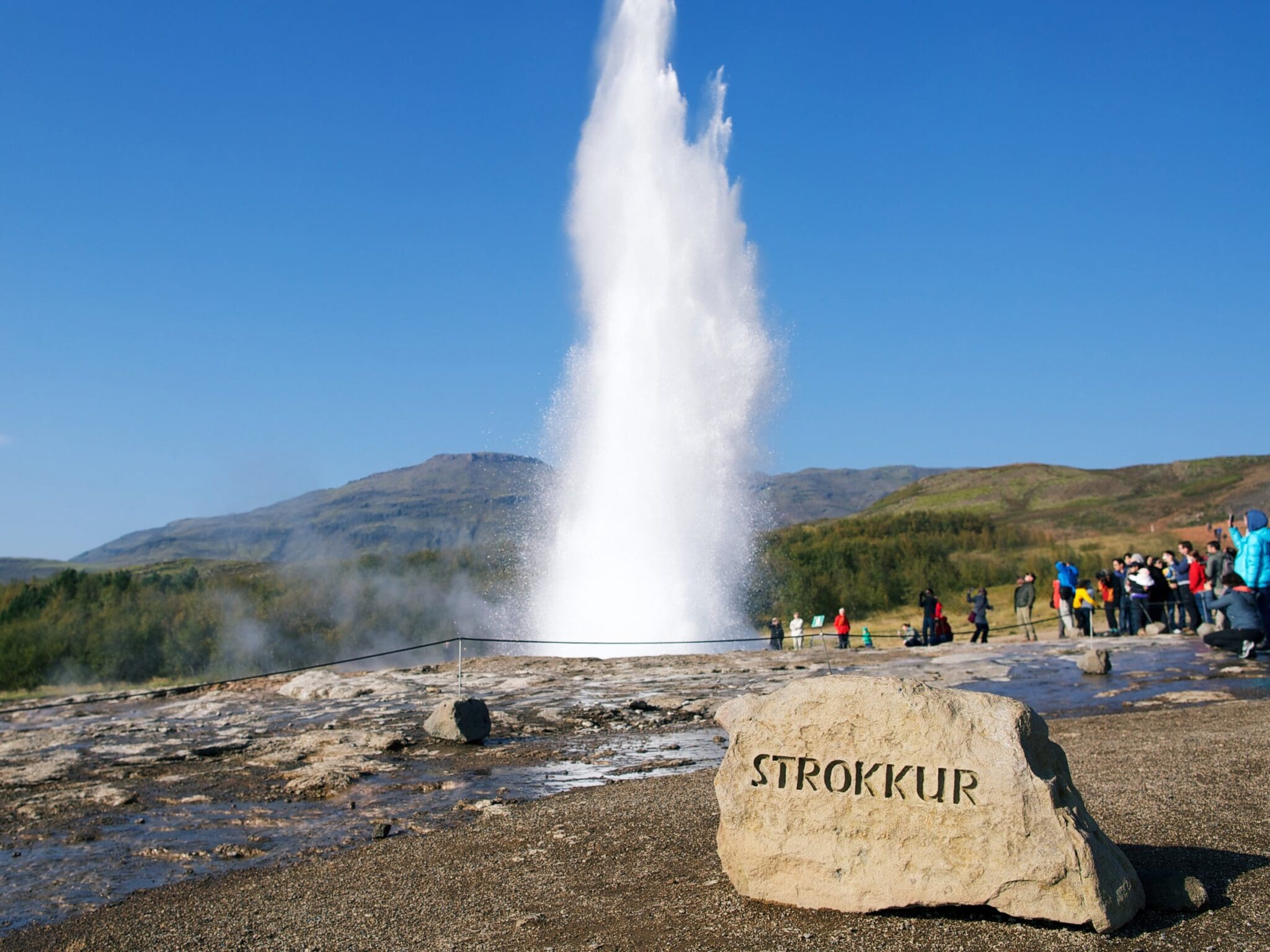 Relaxing 4-Day Iceland Stopover Tour