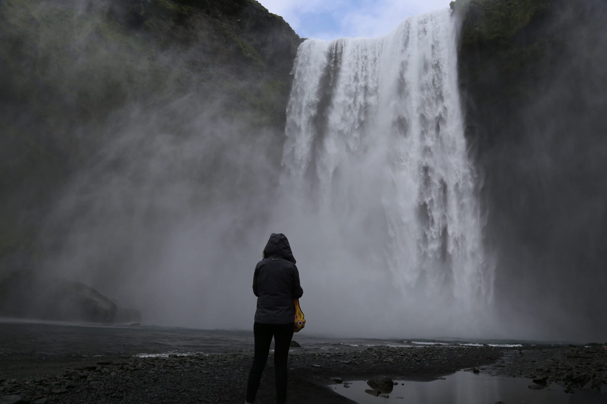 DT 17 Midnight Sun South Coast and Eyjafjallajokull
