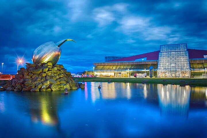 Private Transfer from Keflavik Airport KEF to Reykjavik