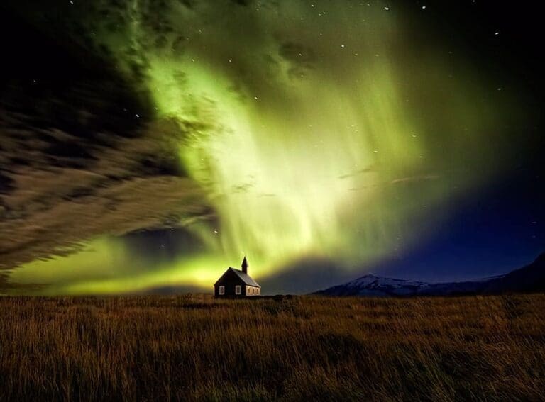 Private Northern Lights Hunt & Star Gazing
