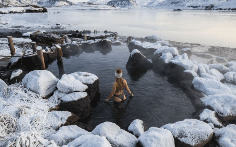 PRIVATE Glymur Waterfall Hike & Hvammsvík Nature Baths