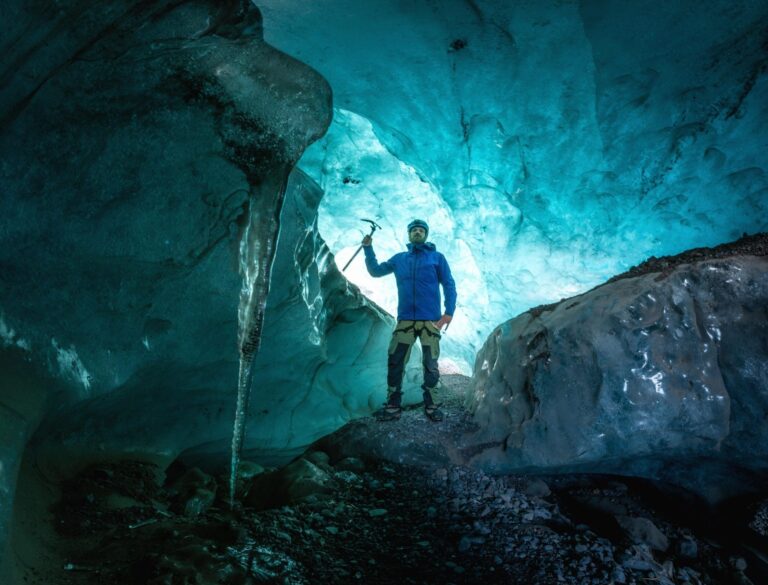 2 Day Minibus Tour: South Coast, Jokulsarlon, Blue Ice Cave & Northern Lights