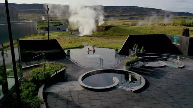 Silver Circle with Krauma Geothermal Baths