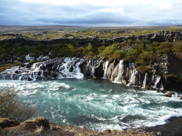 2 días Península de Snaefellsnes e Islandia occidental: cueva de lava y aurora boreal
