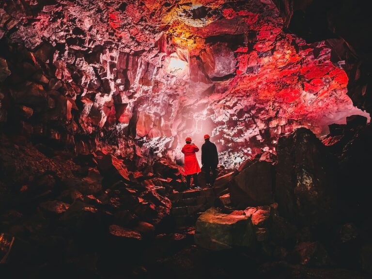Private Luxus-Jeep-Tour zur Halbinsel Reykjanes und Nordlichtern mit blauer Lagune und Lavatunnel