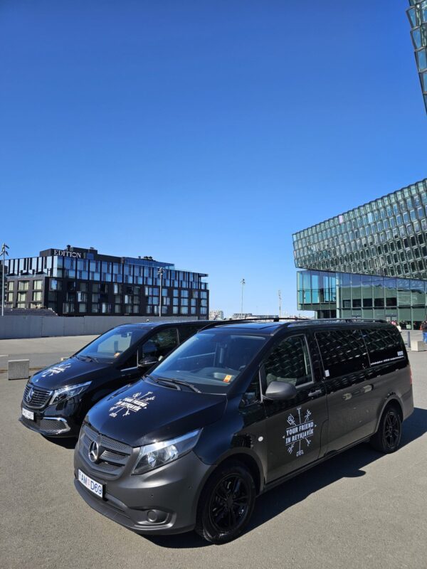 Reykjavik transfer both ways for tours & experiences