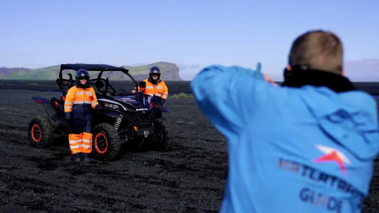 Tour privado en buggy por la playa negra