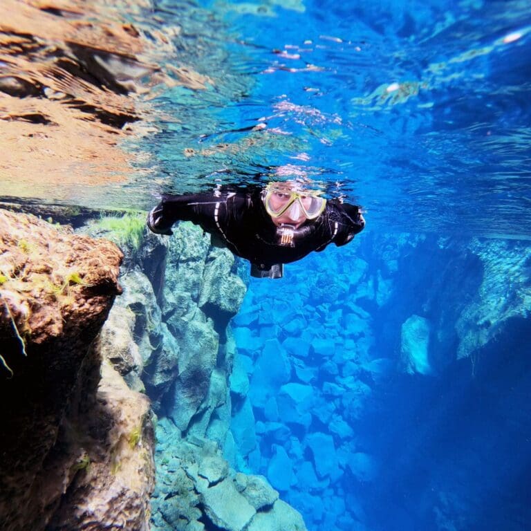 Selbstfahren: Trockenanzug Schnorcheln in Silfra – mit Unterwasserfotos