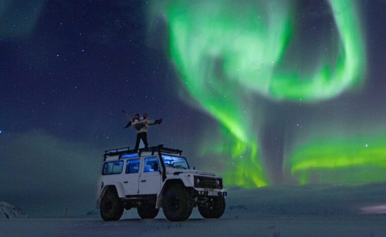 Zorza polarna 4×4 | Prywatna wycieczka Super Jeepem | Pakiet zdjęć w zestawie