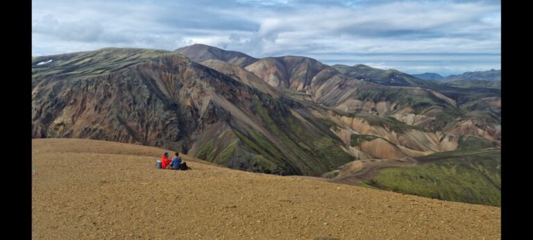 Excursion privée d'une journée dans la région sud de Landmannalaugar sur un camion de 4.4