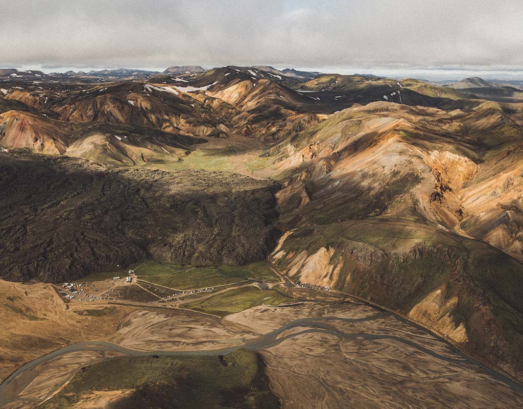 Ultimate Iceland Helicopter Tour from Skaftafell – Craters, Glaciers & Highland Peaks