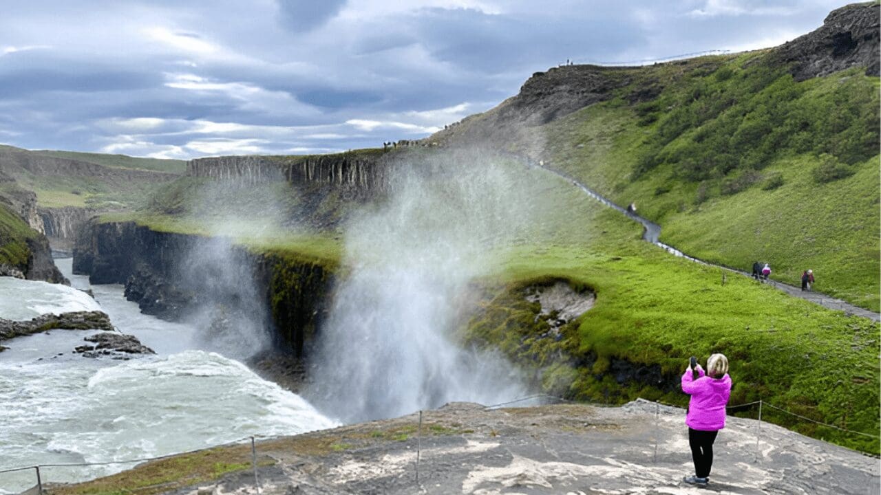 Tour privado por el Círculo Dorado desde Reykjavik con opciones de guía en varios idiomas