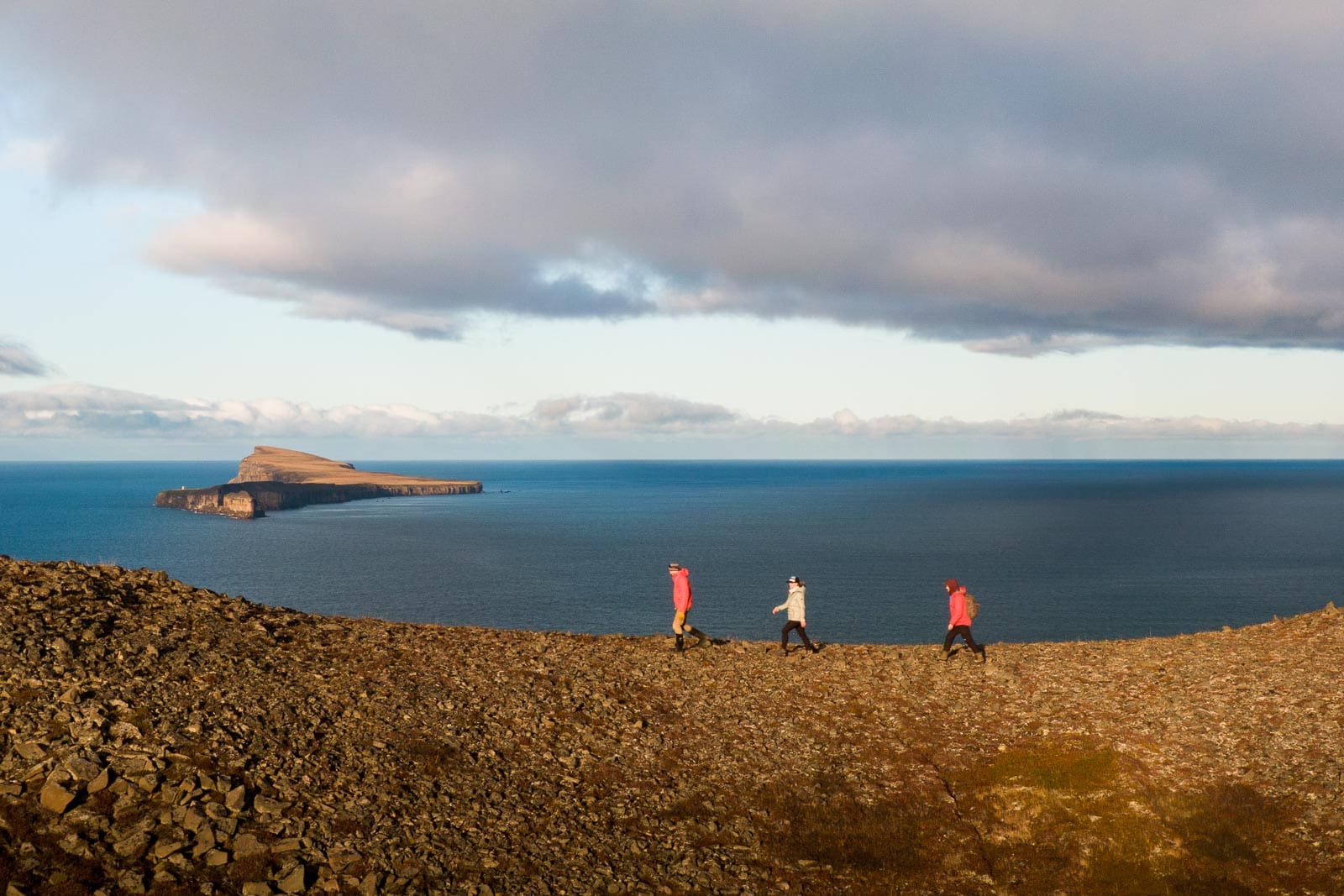3 day hiking tour in Troll Peninsula