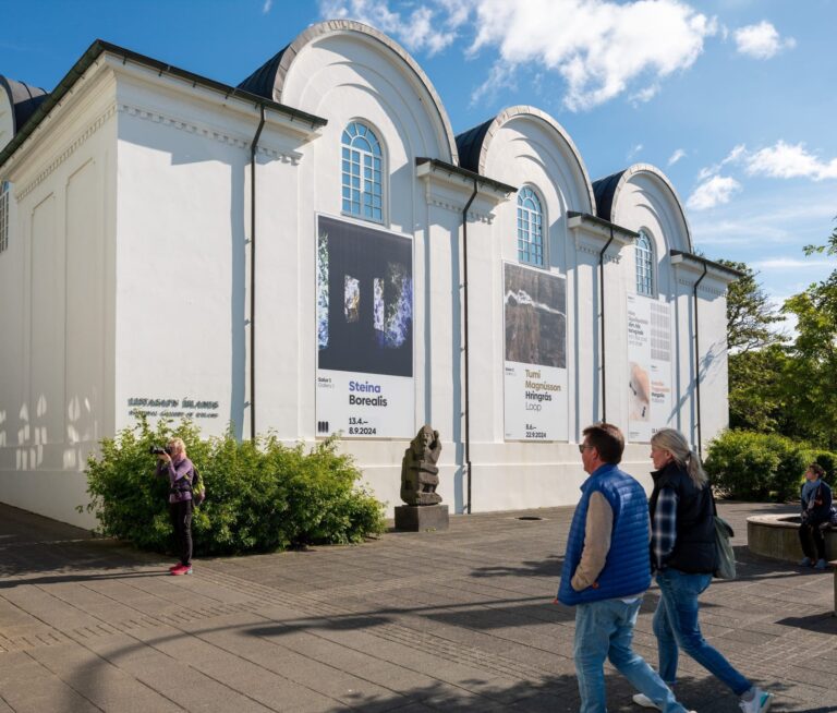 Liste der INSLANDS / Die Nationalgalerie Islands