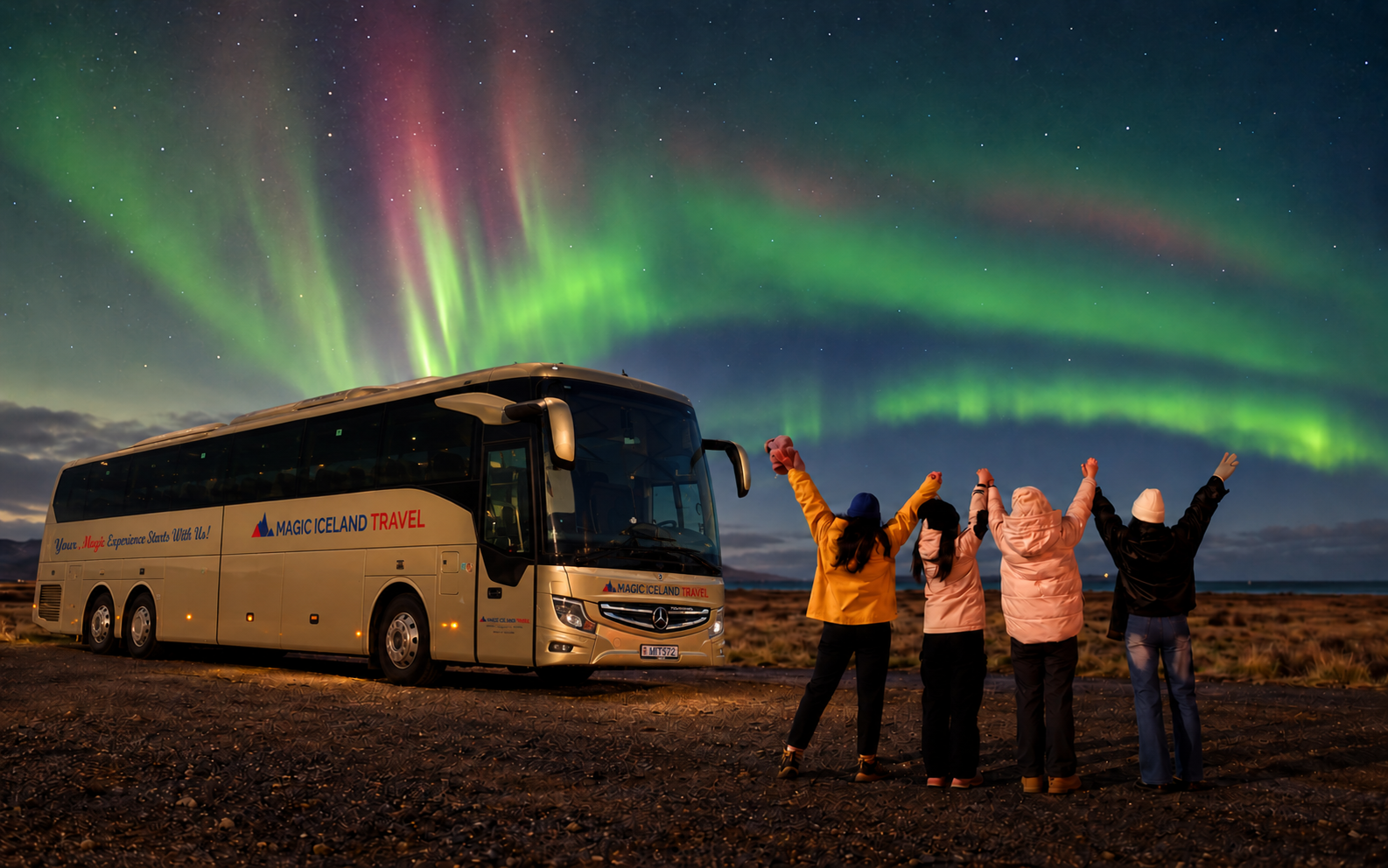 Northern Lights Tour Led by Local Hunters