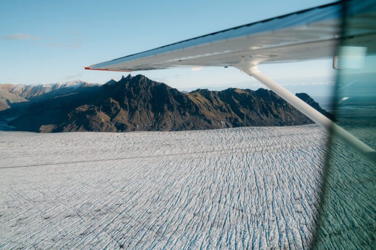 60 minute photo flight – Riverbeds & Glaciers