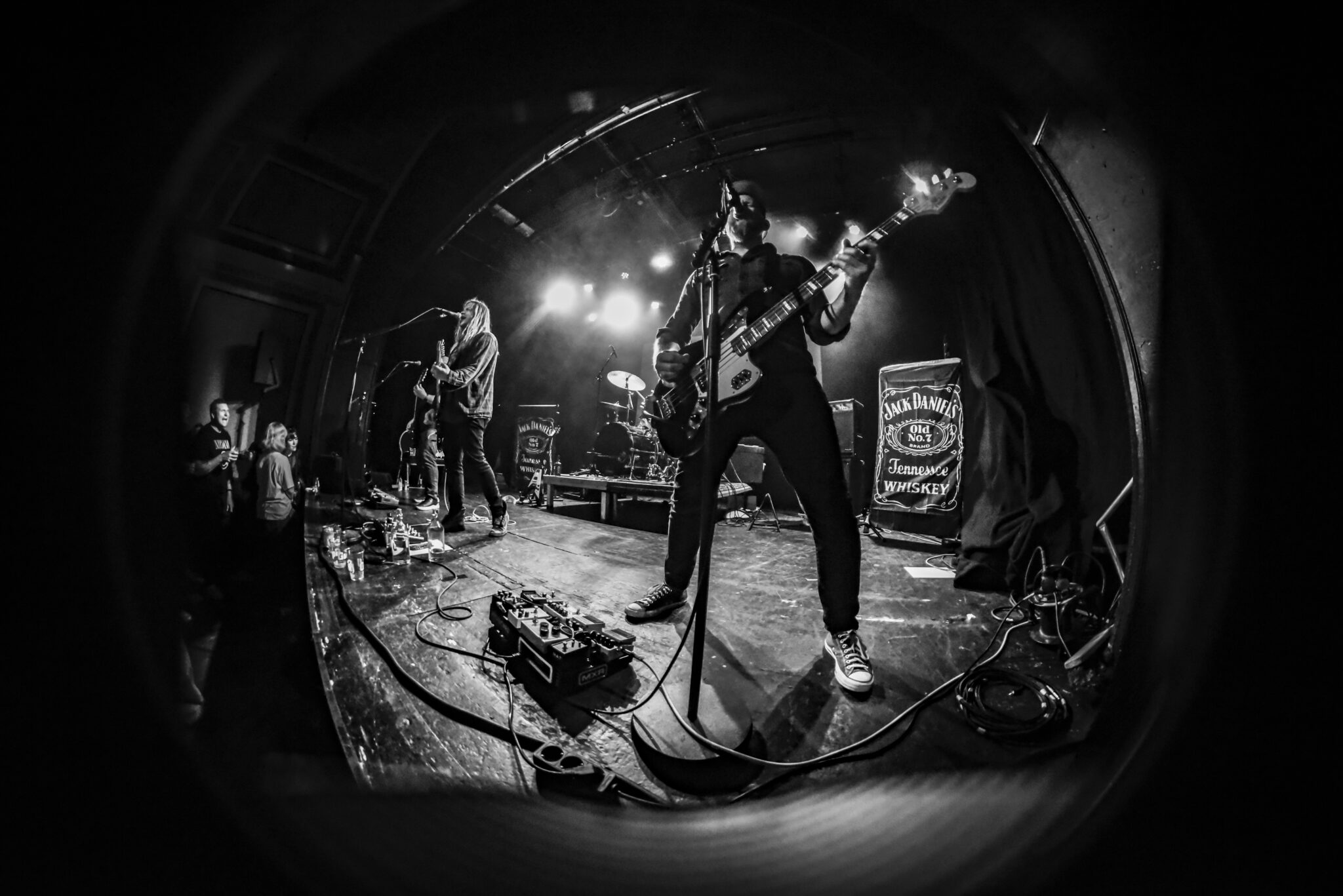Experiencia privada en historia del punk islandés