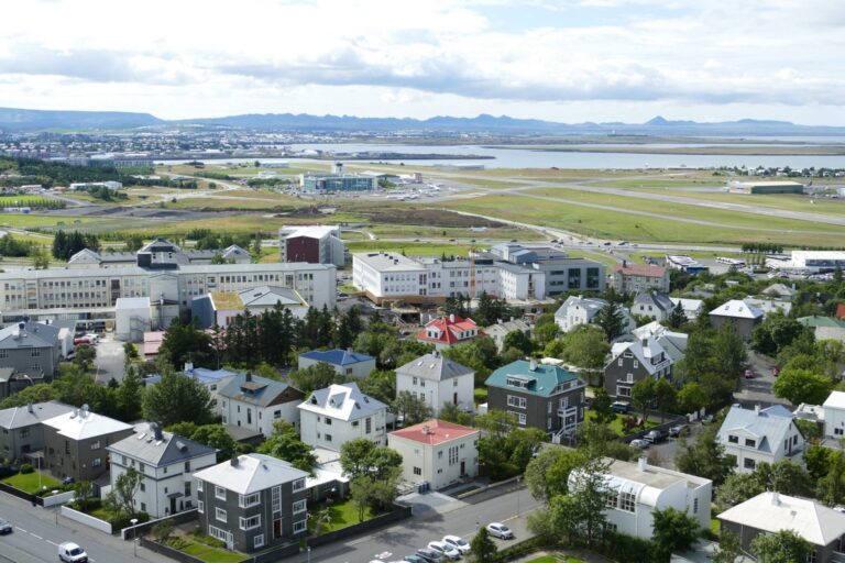 Reykjavik City Airport (RKV): Private Transfer to or from Reykjavik Hotels