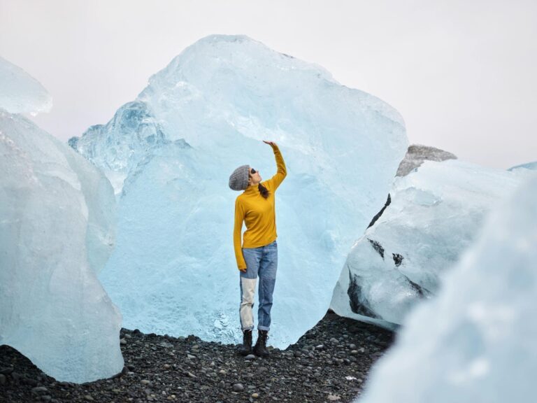 Private Jokulsarlon and Diamond Beach Tour with Your Choice of Stops