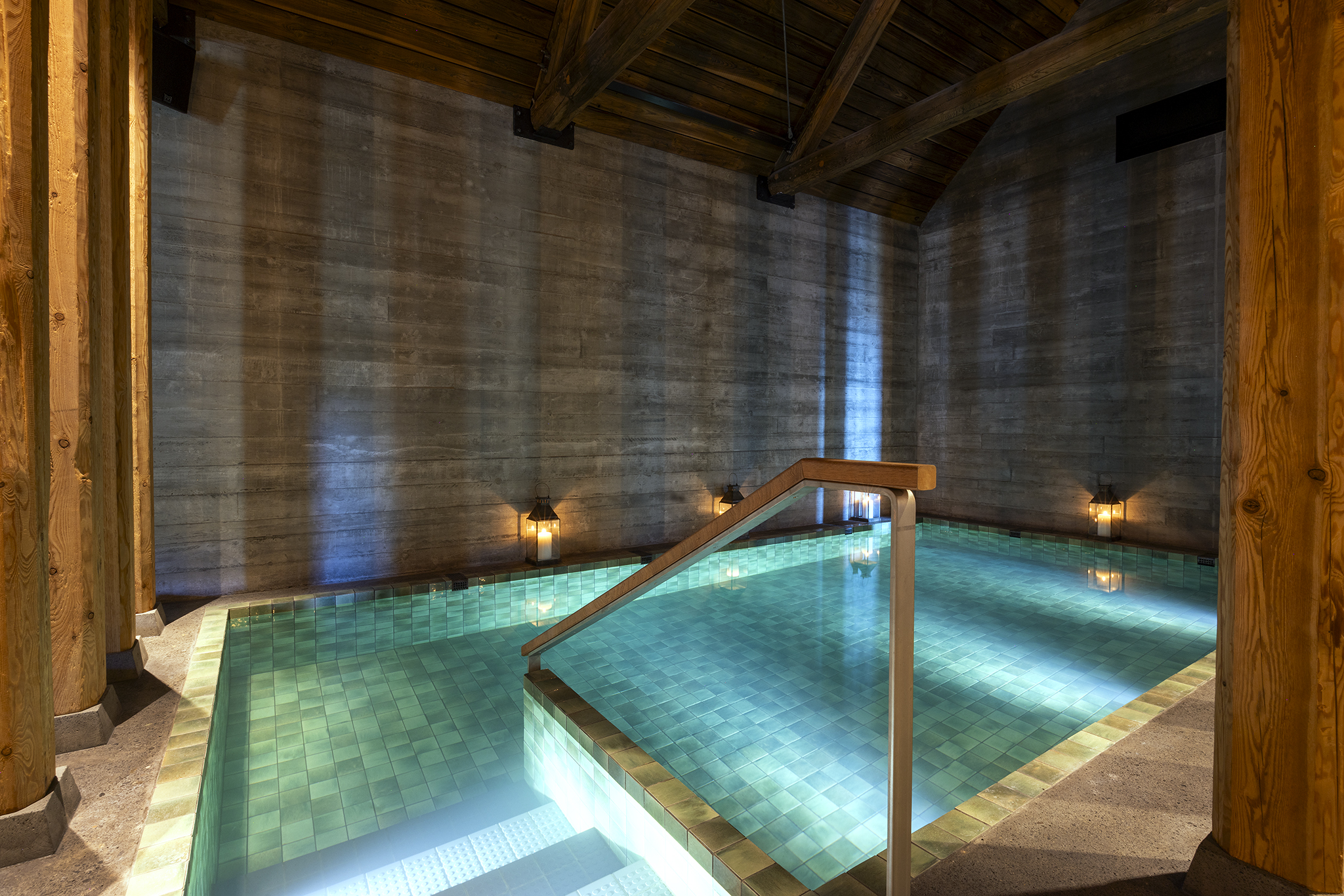 Reykjaböð Hot Springs – Signature Admission & Transfer from Reykjavík