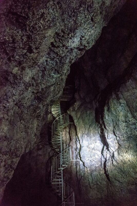 Vatnshellir Cave