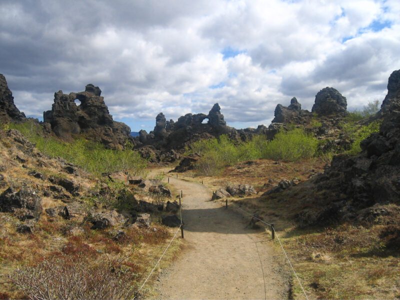 Dimmuborgir Domkirkjan