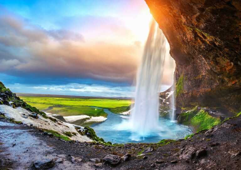 South Coast Tour From Reykjavík Harbour – A Private Tour for Cruise passengers