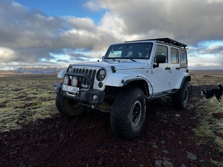 Landmannalaugar Small Group Super Jeep Adventure pick up in Hveragerði, Selfoss, Hella, Hvolsvöllur or Vík