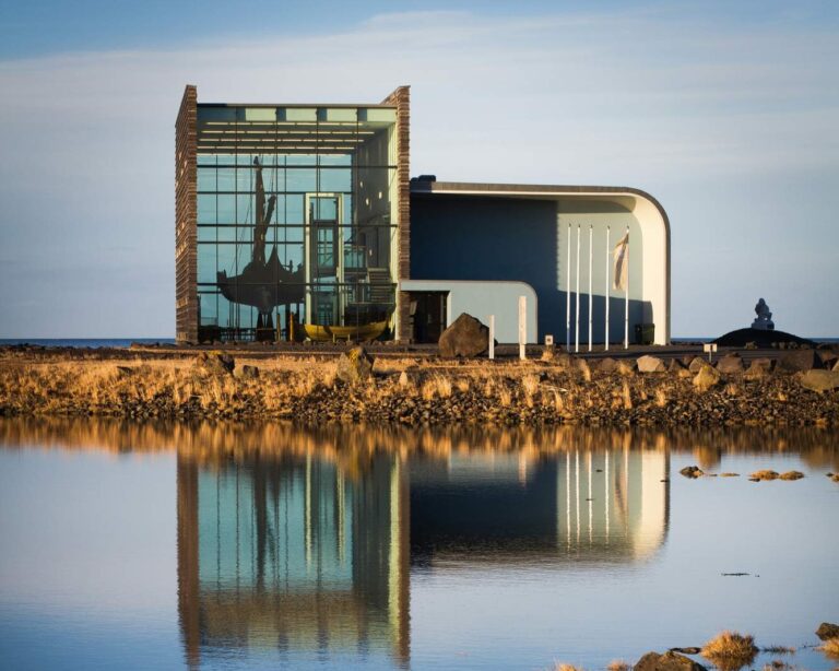 Hópar/Group Admission